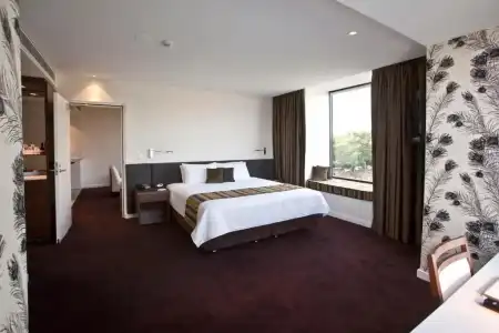 The Gateway Inn - 102