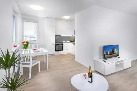 CityWest Apartments - 34