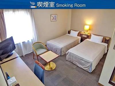 Toyoko Inn Osaka Kadoma-Shi Ekimae - 2