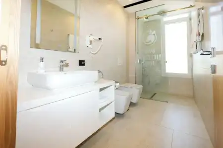 Grand White City - 9