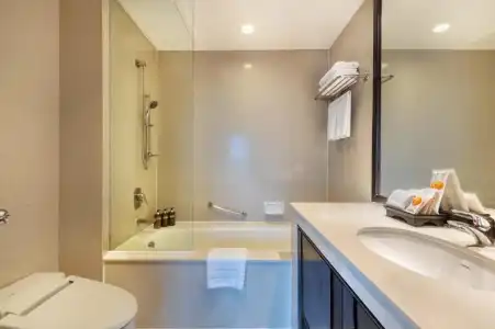Bandara Silom Suites - 133