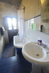 The Burrow Guest House - 86