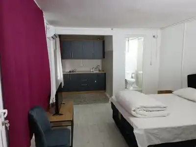 Karvi Hostel & Suites - 86