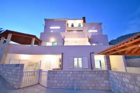 Villa Avantgarde - 69