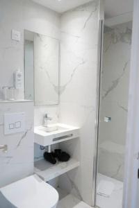 Hôtel Joli Môme - 121