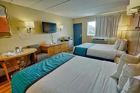 Seashire Inn & Suites - 36