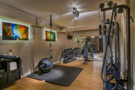 ADELANTE Boutique - 17