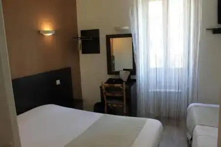 Hôtel de Paris - 18