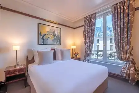 Hôtel Pont Royal - 51