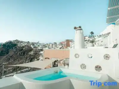 Trieris Villa & Suites - 64