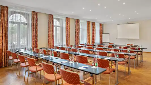 Bayerischer Hof Dresden - 17
