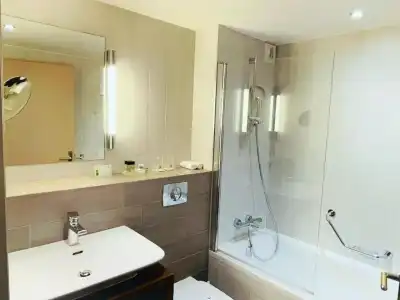 Holiday Inn Paris - Montmartre by IHG - 33