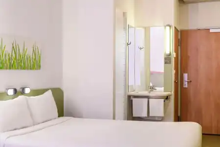 Ibis Budget Sevilla Aeropuerto - 41