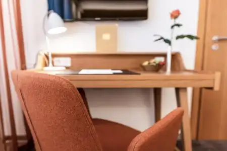 Adler Asperg - 57