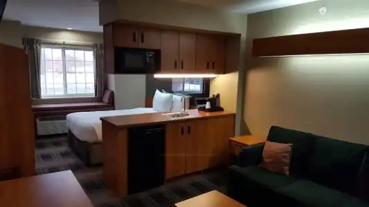 Microtel Inn & Suites by Wyndham Bozeman - 31