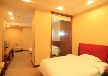 Gloria Plaza Hangtou - 2