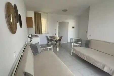 Ivory Apartments - 11