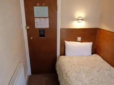 Charlotte Guest House - 18