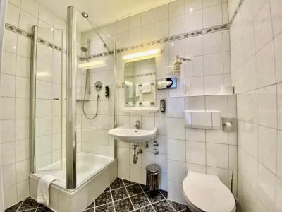 West an der Bockenheimer Warte - 50