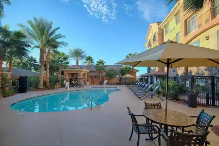 Hilton Garden Inn Las Vegas Strip South - 17