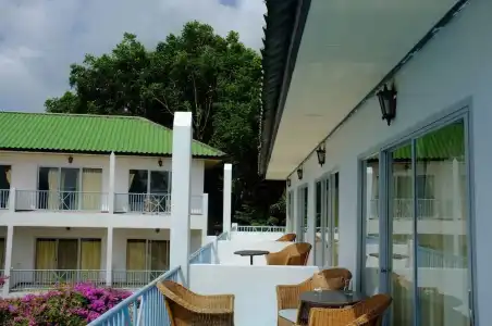 Thaniza Beachfront Resort - 43