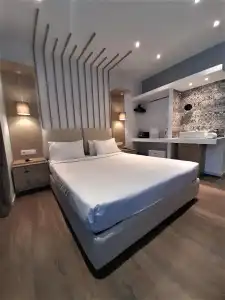 Elite - 35