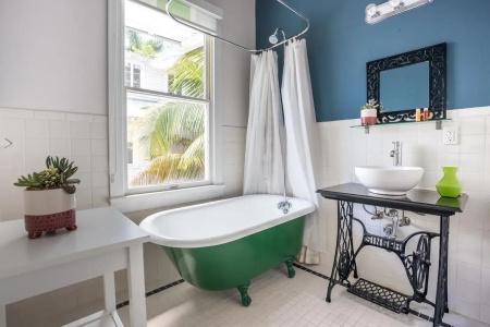 Miami River Inn By Renzzi - 10
