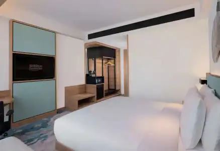 Hilton Garden Inn Jakarta Taman Palem - 62