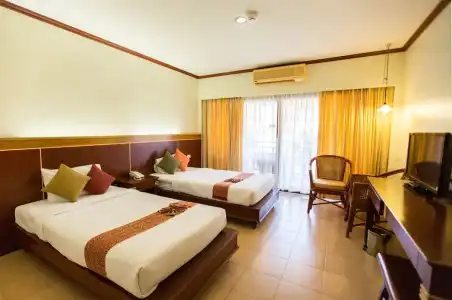 Lanta Casuarina Beach Resort - 58