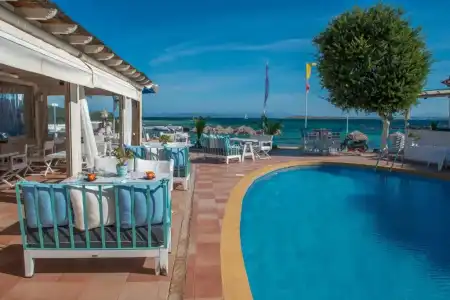 Oasis Beach - 100