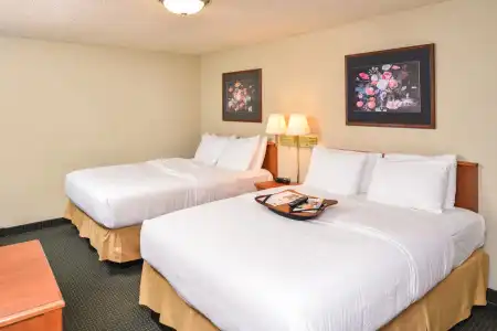 Courtesy Inn Downtown Eugene - 3