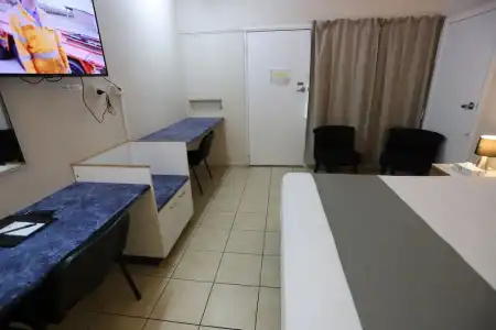 Tropic Coast Motel - 125