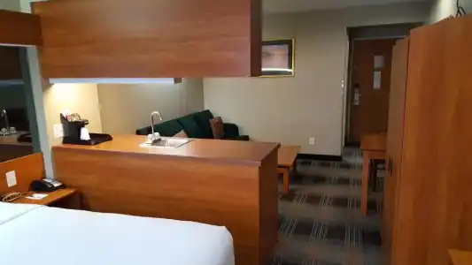 Microtel Inn & Suites by Wyndham Bozeman - 32