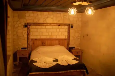 Pome Granate Cave - 4