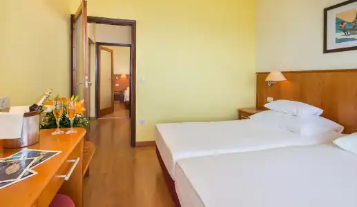Zora Pavilions - 6
