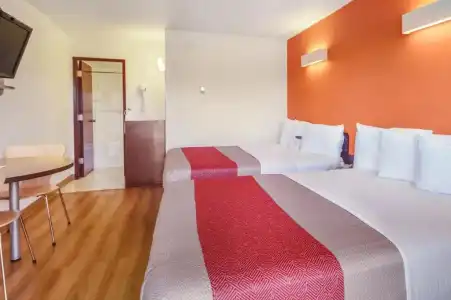 Motel 6 Lethbridge, AB - 30