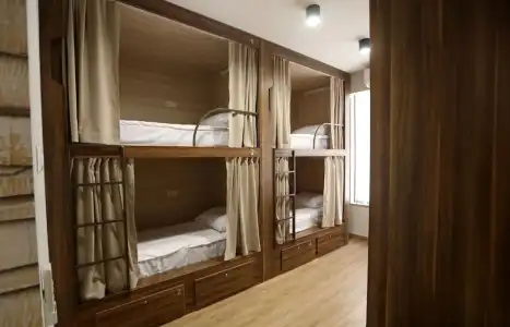 Loft Host Hostel - 10