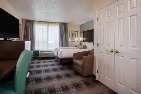 Wingate by Wyndham - Orlando International Airport - 6