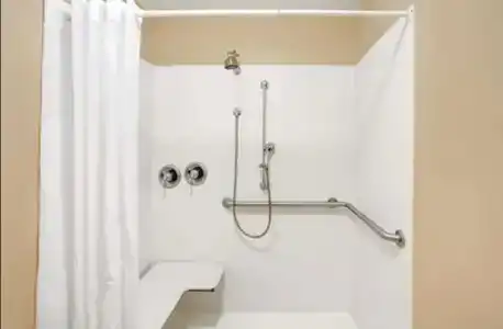 Baymont by Wyndham Jacksonville/Butler Blvd - 16