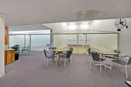 Palm Court Motor Inn - 14