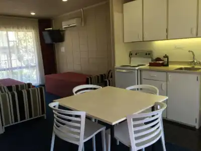 Epsom Motel - 11