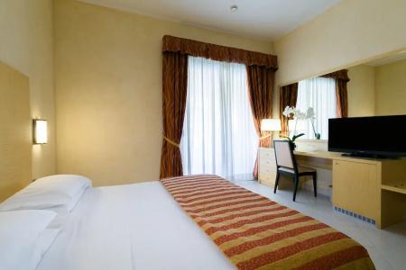 Continental Wellness & Spa - 45