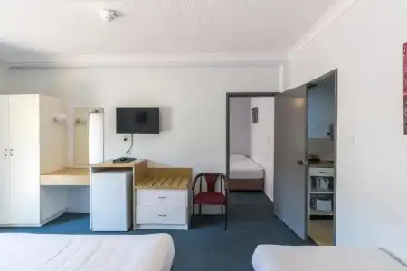 Port Aloha Motel - 60