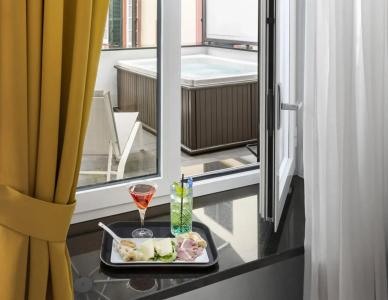 LHP Napoli Palace & Spa - 10