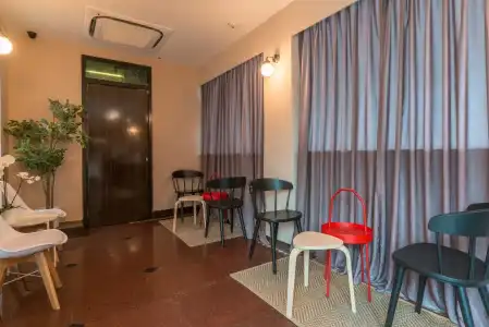 RedDoorz @ Beach Road - 9
