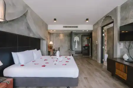 Patong Signature Boutique - 151