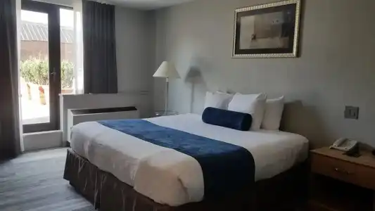 Marco LaGuardia & Suites - 50