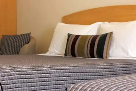 Greenlane Manor Motel - 55