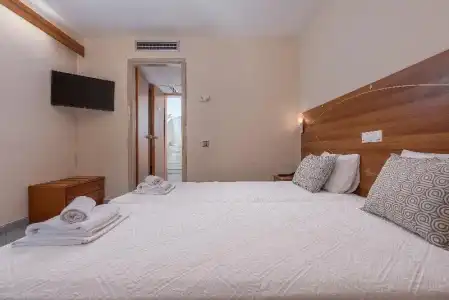 Dionysos & Suites - 31