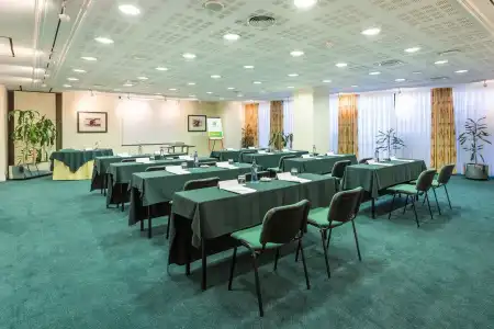 Holiday Inn Lisbon by IHG - 19